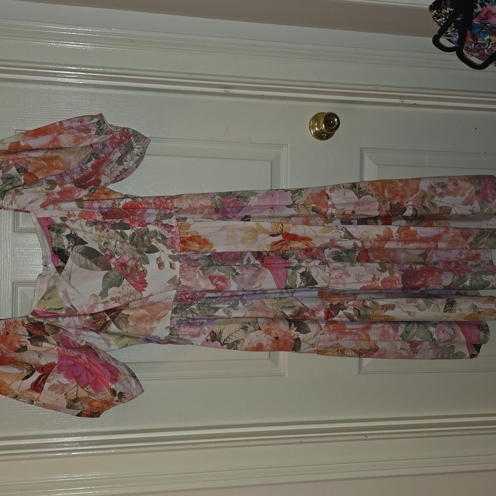 Vince Camuto Floral Midi Dress in Pink, Orange, Green size 16